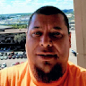 Meet your Posher, Moises